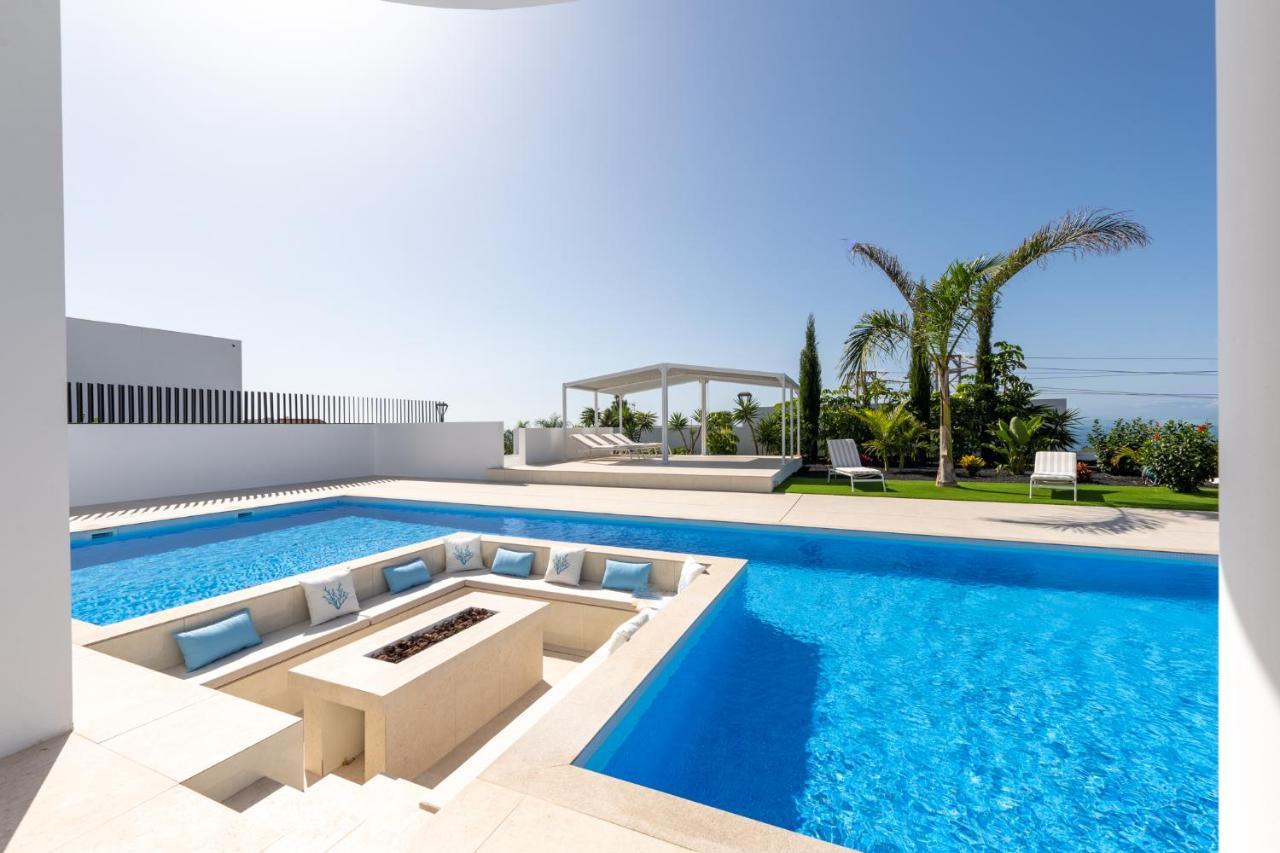 Villa Andrea, Quiet Luxury, Sunset With Sea Views 阿德耶 外观 照片